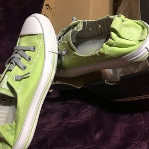 Converse in box